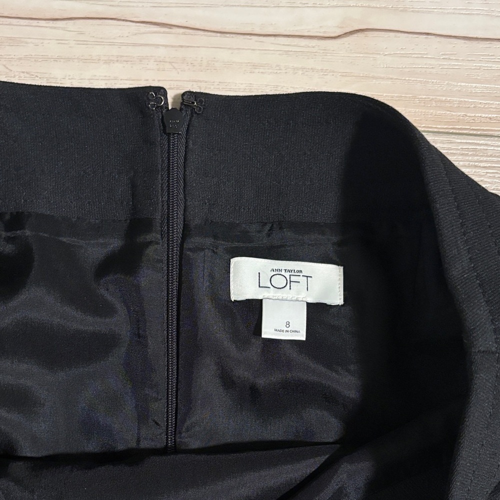 LOFT Black Women's Skirt - Picture 2 of 3